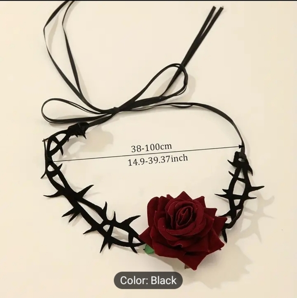 Retro Style Rose Choker - Picture 4 of 5